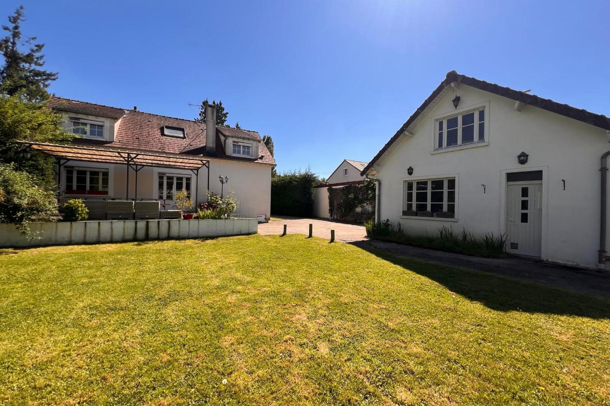 Les Sablons Villa La Houssaye-en-Brie Eksteriør bilde